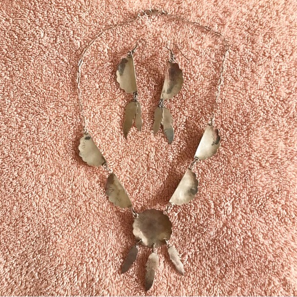 Vintage Jewelry Set Silver Pink Hand Crafted Native American Earrings Necklace - Picture 2 of 4